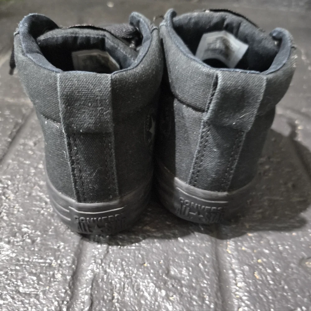 Converse Chuck Taylor All Star Street Mid, Junior Size 2